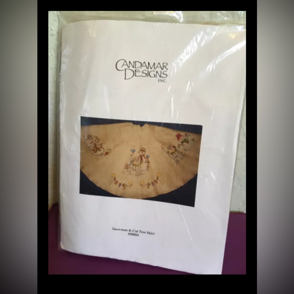 Vintage Counted Cross Stitch Christmas Tree Skirt Kit Snowman & Cat Burlap